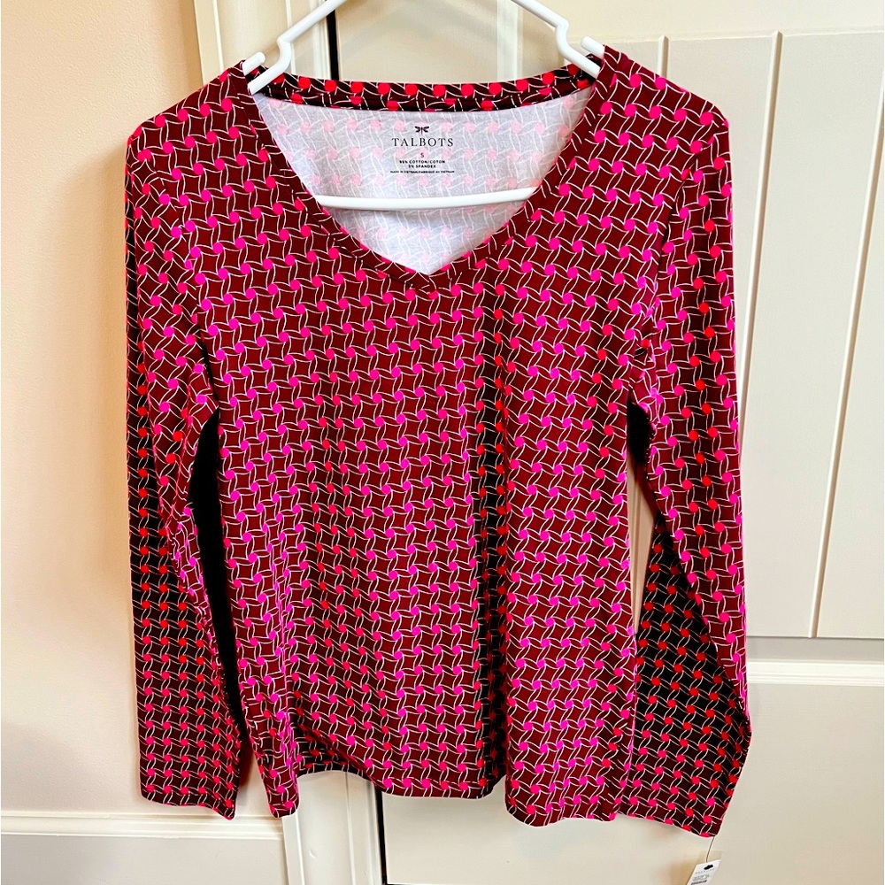 NWT Talbots Size Small Long Sleeved V Neck Shirt
